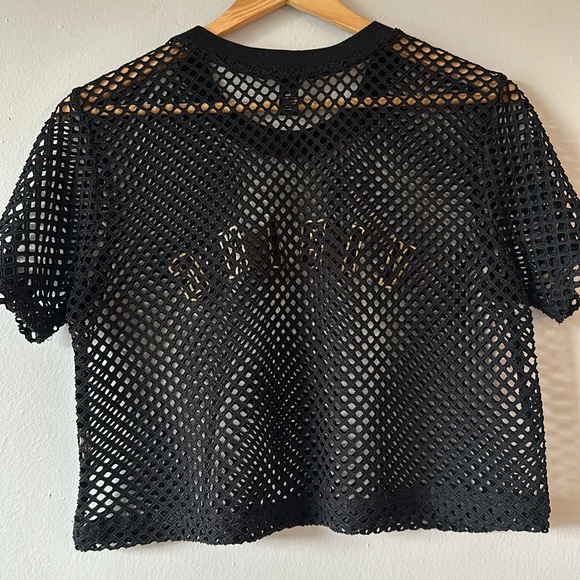 FOREVER 21 - MESH CROP - Picture 2 of 3